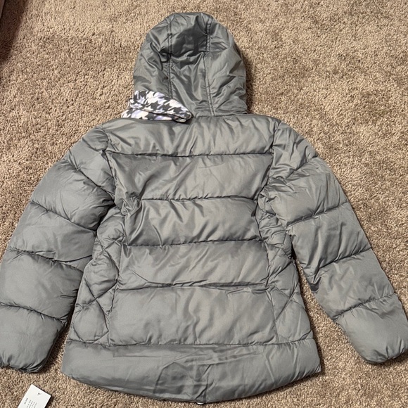 Gray Hooded Puffer Jacket with Faux Fur Trim and detached Scarf! - Picture 5 of 5